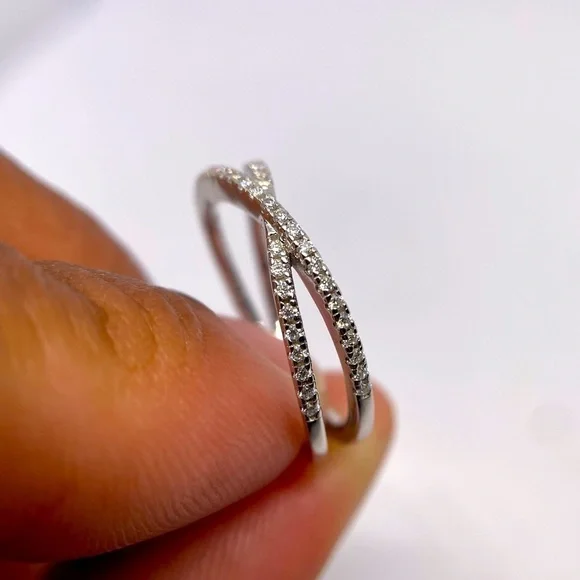 Unique 1 carat Moissanite Criss Cross Wedding Band Ring Size 9 - Picture 6 of 12